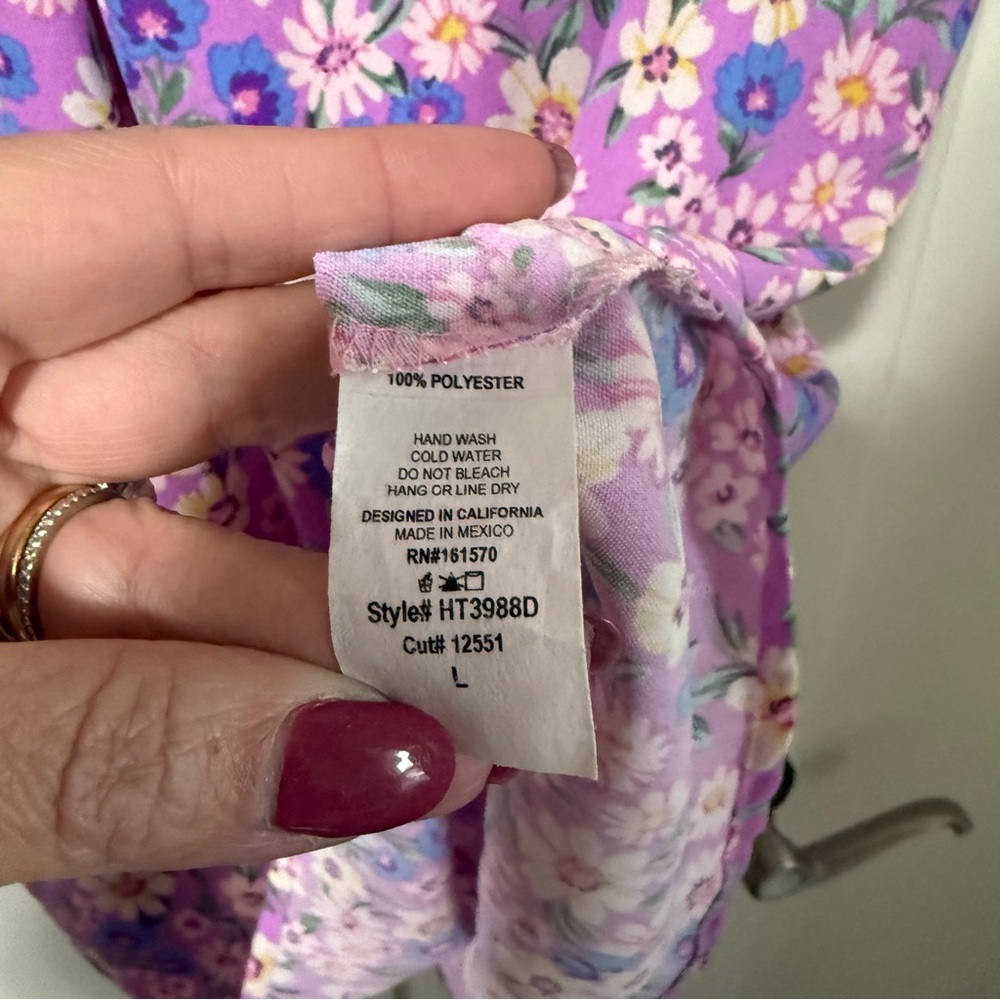 Haptics by Holly Hunter orchard Floral Ruffle Sleeve Top - Purple size large - Picture 4 of 7